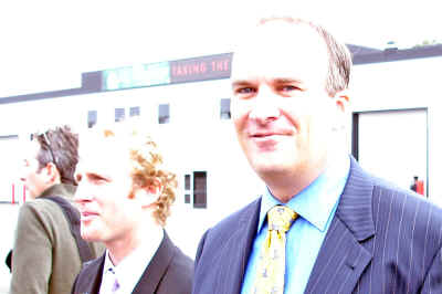 pge.jpg (71893 bytes)