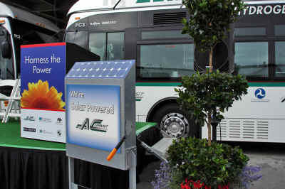 props.jpg (112175 bytes)