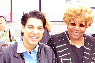 rm_chinesenews.jpg (102478 bytes)